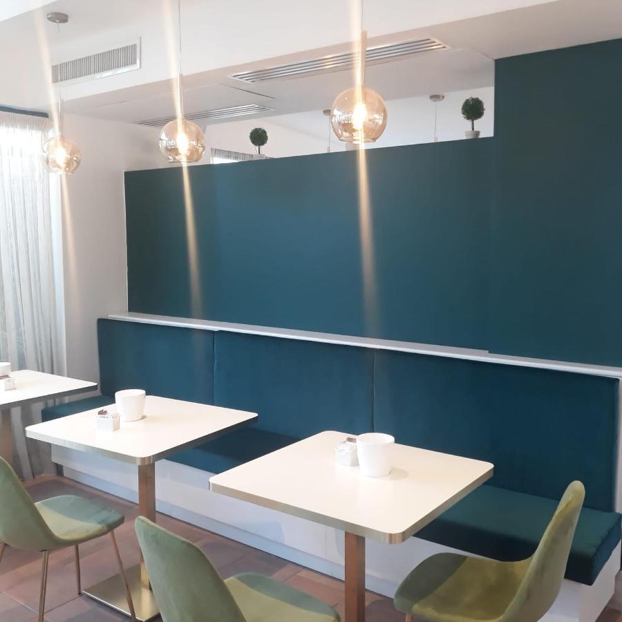 רומא Hotel Palladium Palace מראה חיצוני תמונה