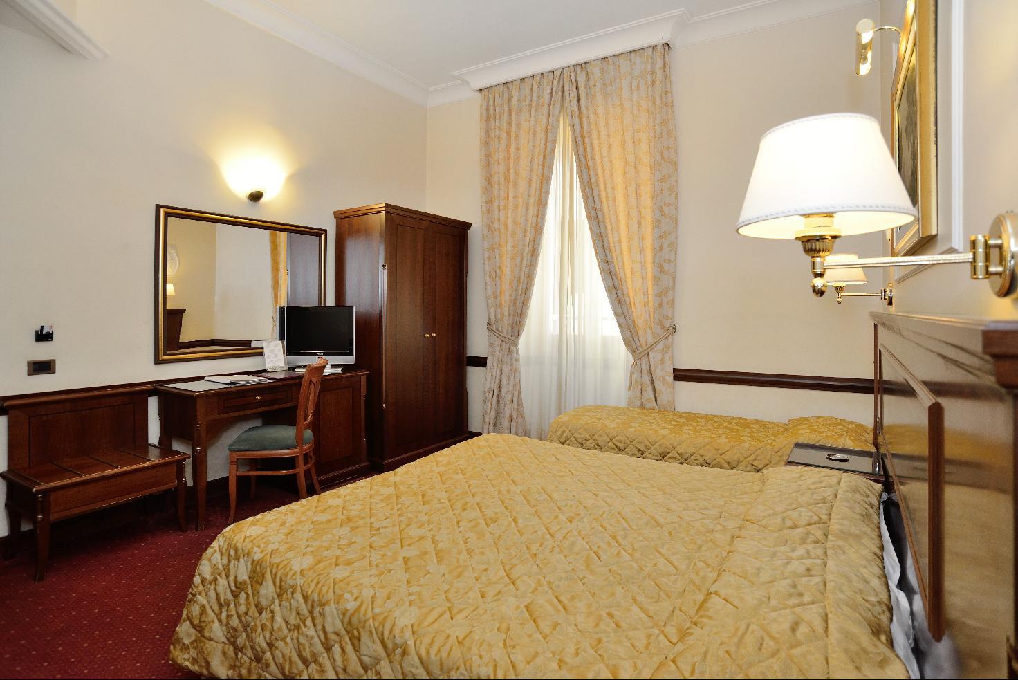 רומא Hotel Palladium Palace מראה חיצוני תמונה